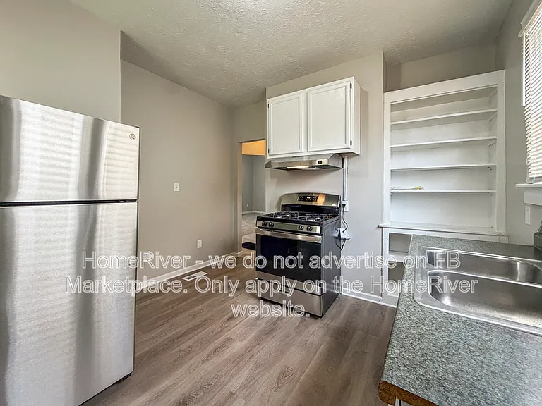 823 S 38th St — Photo 8
