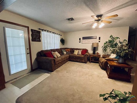 4th image of 204 Shadow Wood Dr