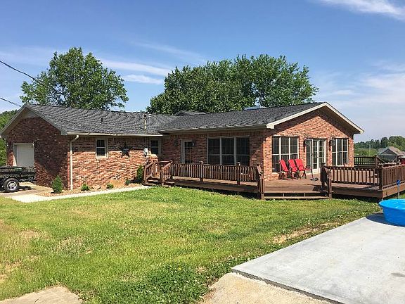 2nd image of 282 Knob Hill Dr