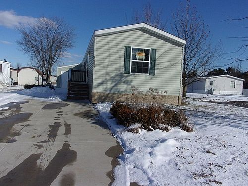 1st image of 49694 Derbyshire Ct