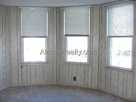 Cameron Ave — Photo 6