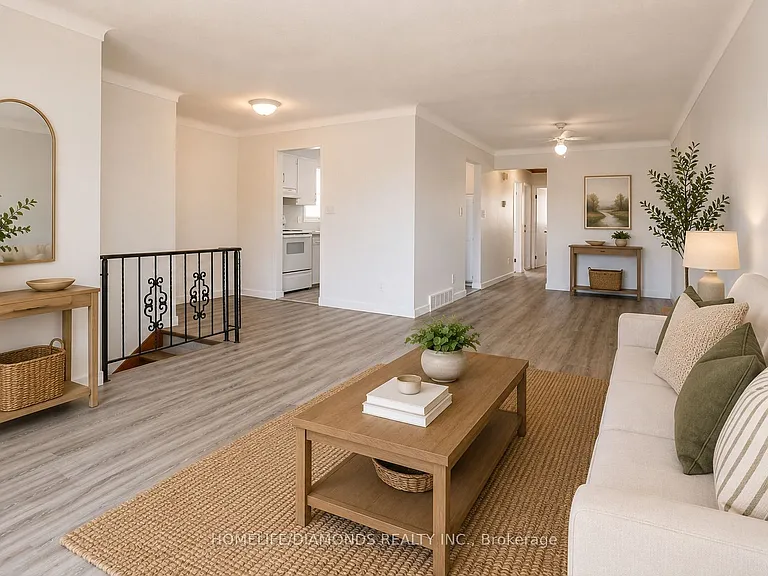 558 1st Ave #BASEMENT — Photo 3