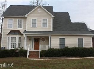 8925 Erinsbrook Dr, Raleigh, NC 27617