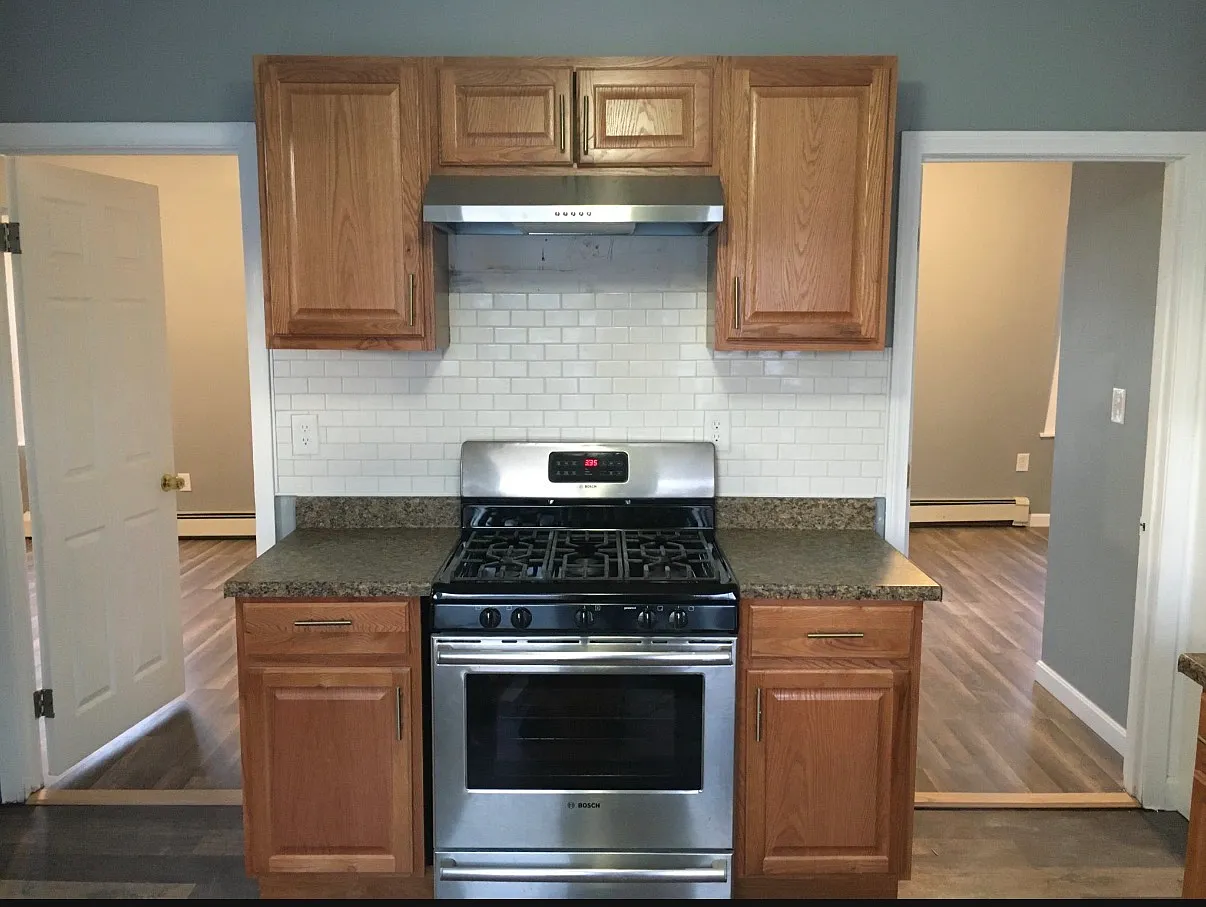 3 bed, 1200 sqft, $2,600 — Photo 1