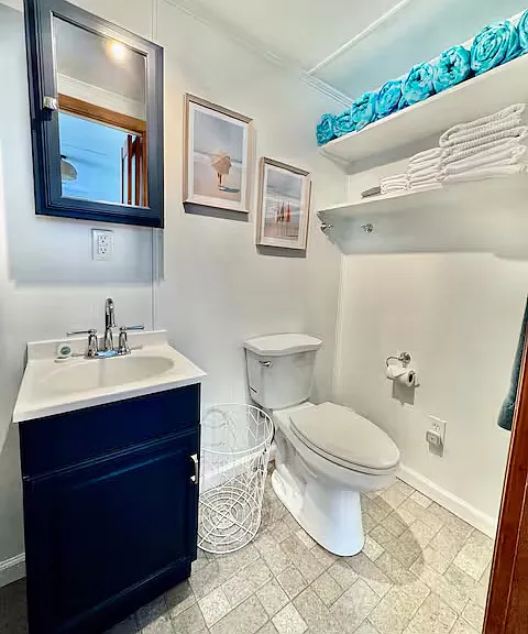 309 S Shore Dr — Photo 4