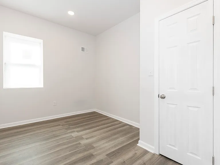 1613 S 18th St #1 — Photo 17