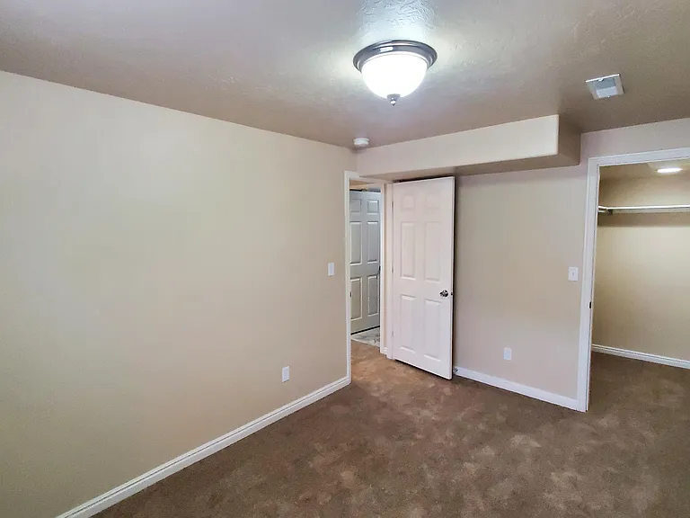 483 E Apple Blossom Ln — Photo 30