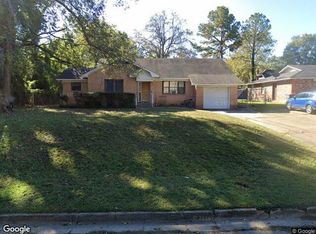 300 W 11th Ave, Pine Bluff, AR 71601