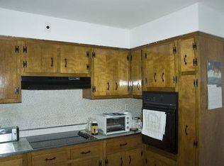 6 Southwick St, Milford, NJ 08848