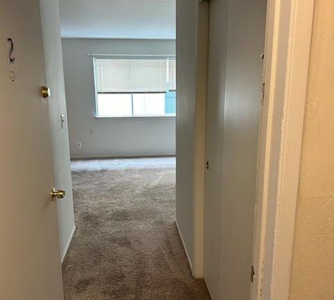4th image of 1510 Briggs St APT 2