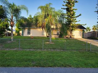 2217 52nd Ln SW, Naples, FL 34116