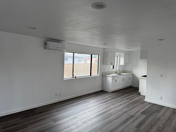 3rd image of 13976 Coteau Dr APT 2
