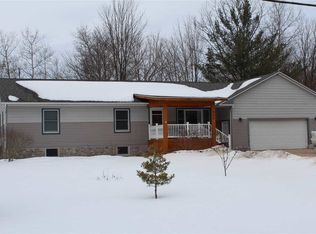 530 Lewis Ave, Boyne City, MI 49712