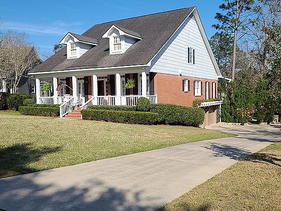 side view showing garage