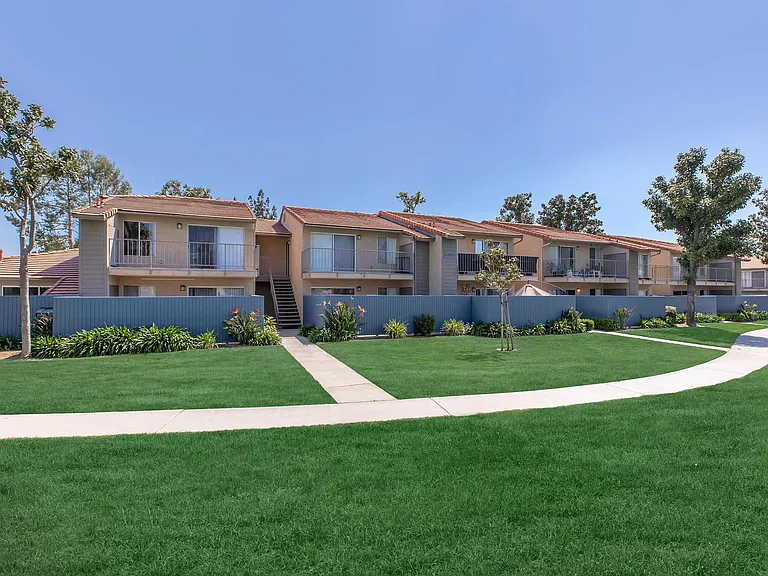 Sierra Vista — Photo 12