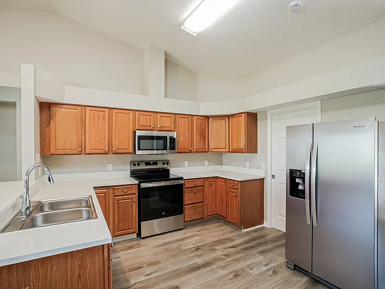 72 Long Meadow Ln — Photo 6