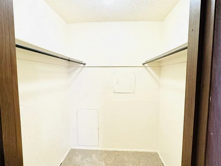 Pheasant Run Apartments — Photo 7