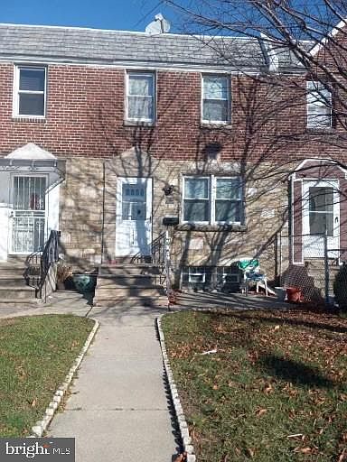 2nd image of 2039 Disston St