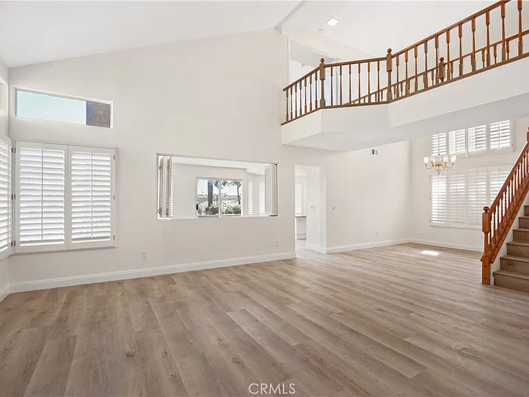 24832 Barclay Ln — Photo 7