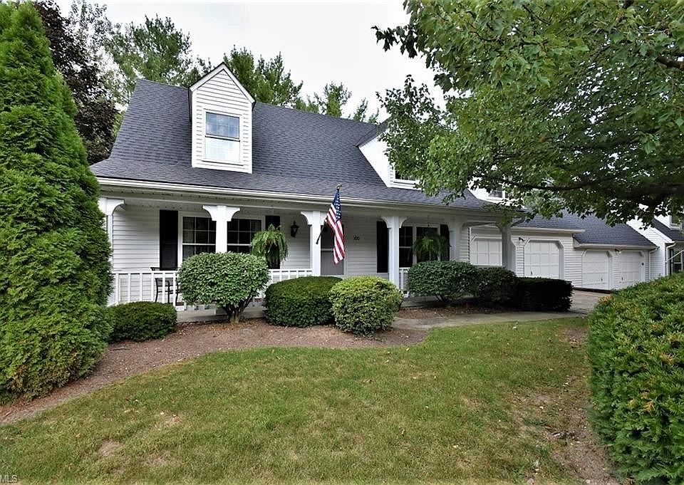 1st image of 100 Commons Ct #14