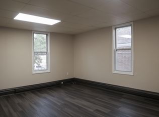 671 5th St APT 3, Oakmont, PA 15139