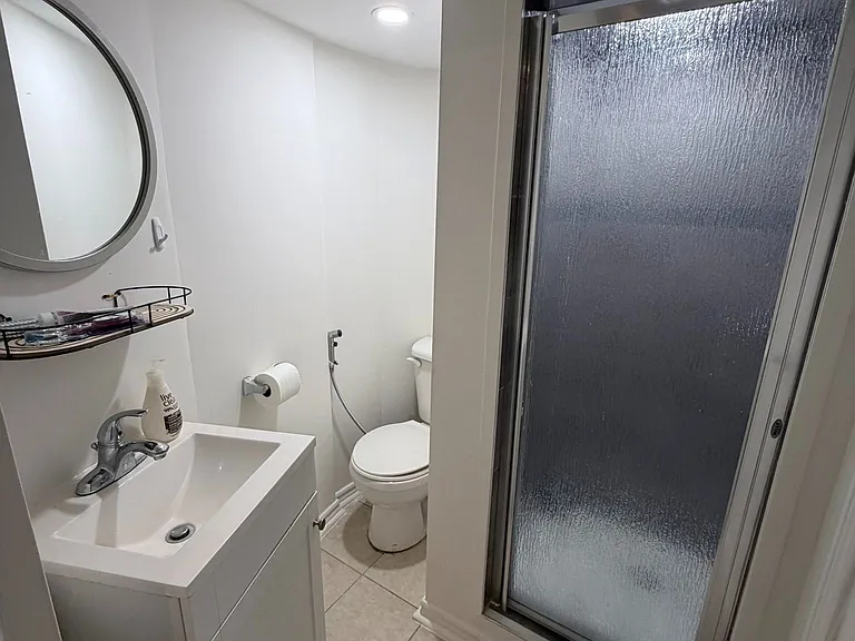 52 Marchwood Cres #BASEMENT — Photo 5
