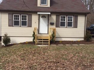86 Hill St, Walden, NY 12586