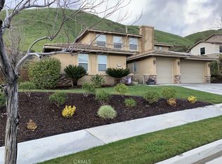 33302 Gold Mountain Rd, Yucaipa, CA 92399