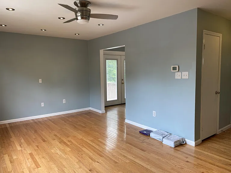 67 Bristol Ct — Photo 4