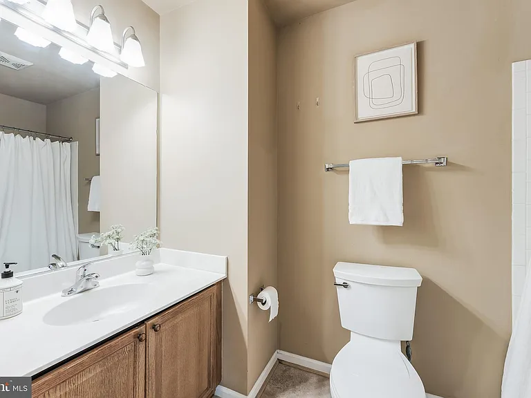 6125 Wellington Commons Dr — Photo 50