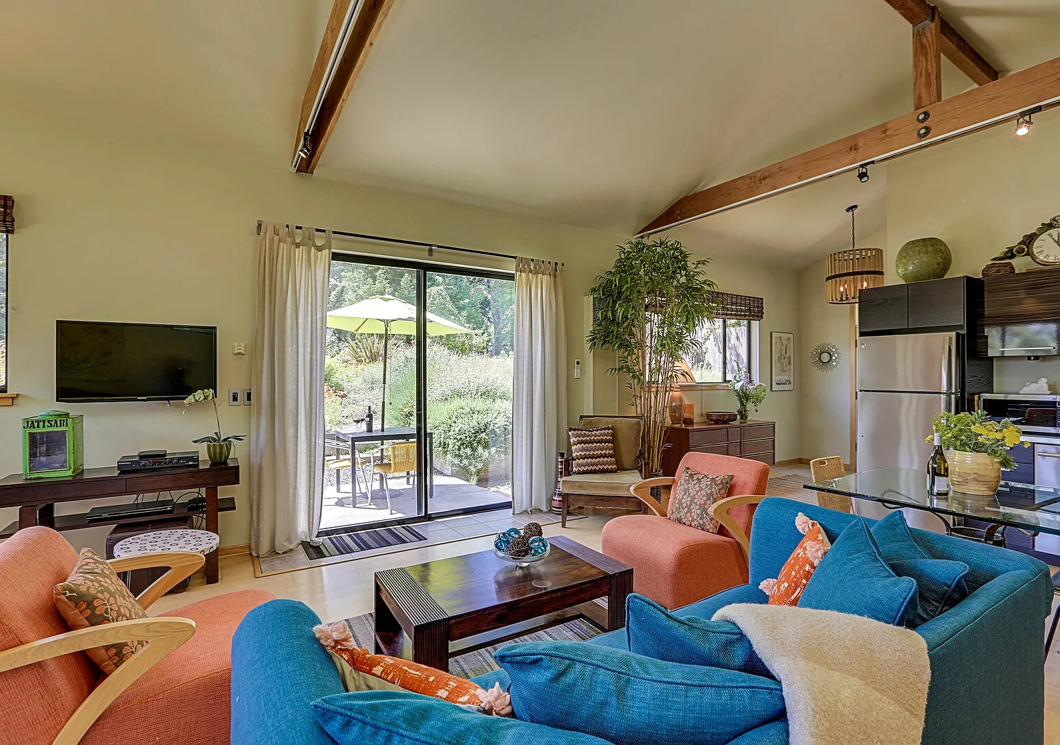 Quiet private retreat with amazing views. — Photo 3