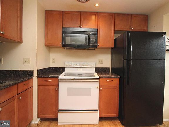 2nd image of 9503 Dunbrook Ct