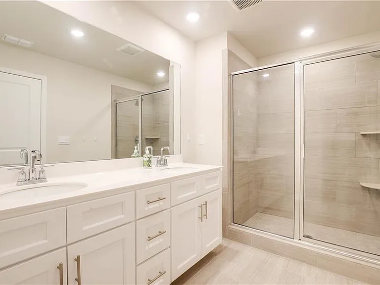 116 Cedar Ln — Photo 22
