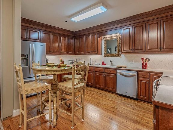 2nd image of 165 Virginia St Suite 405