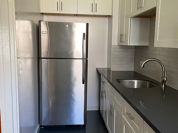 4th image of 1166 Pine St APT 8
