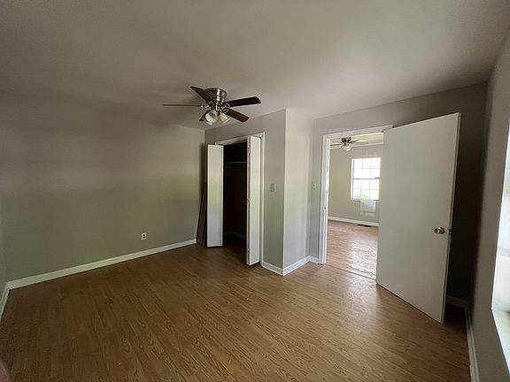 3rd image of 817 Elder St