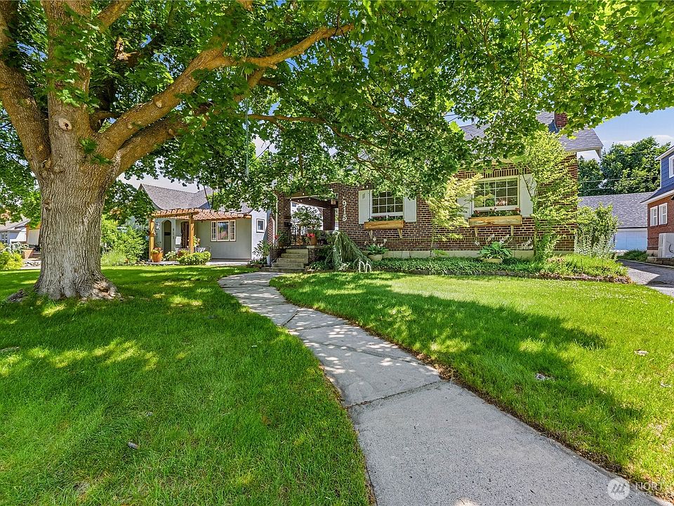 1st image of 915 Highland Drive