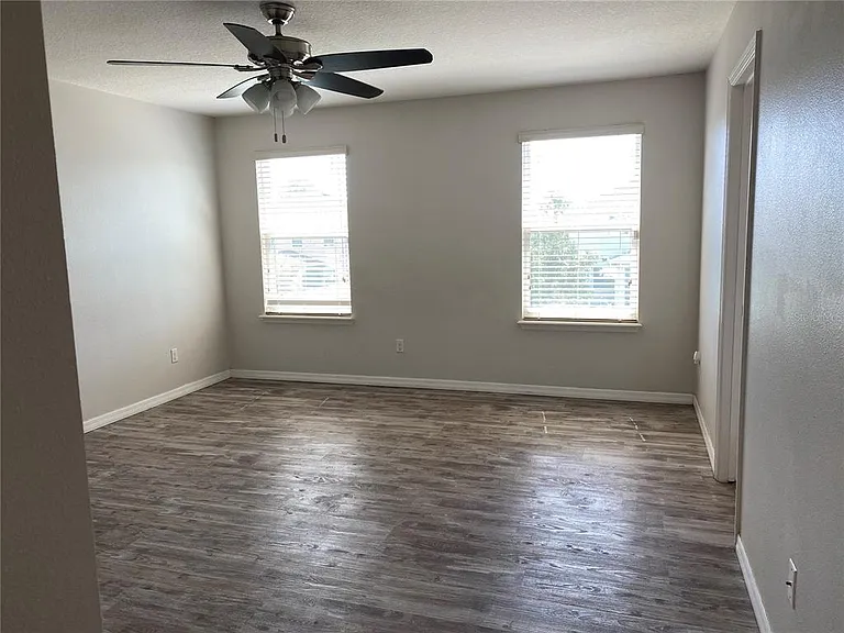 2728 Monticello Way — Photo 16