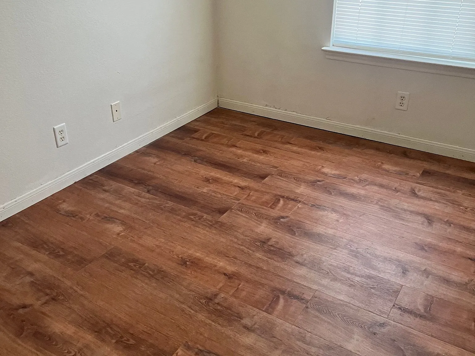 1301 Chips dr APT B — Photo 3