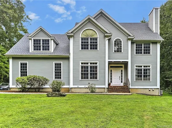 125 Peck Hill Road, Woodbridge, CT 06525