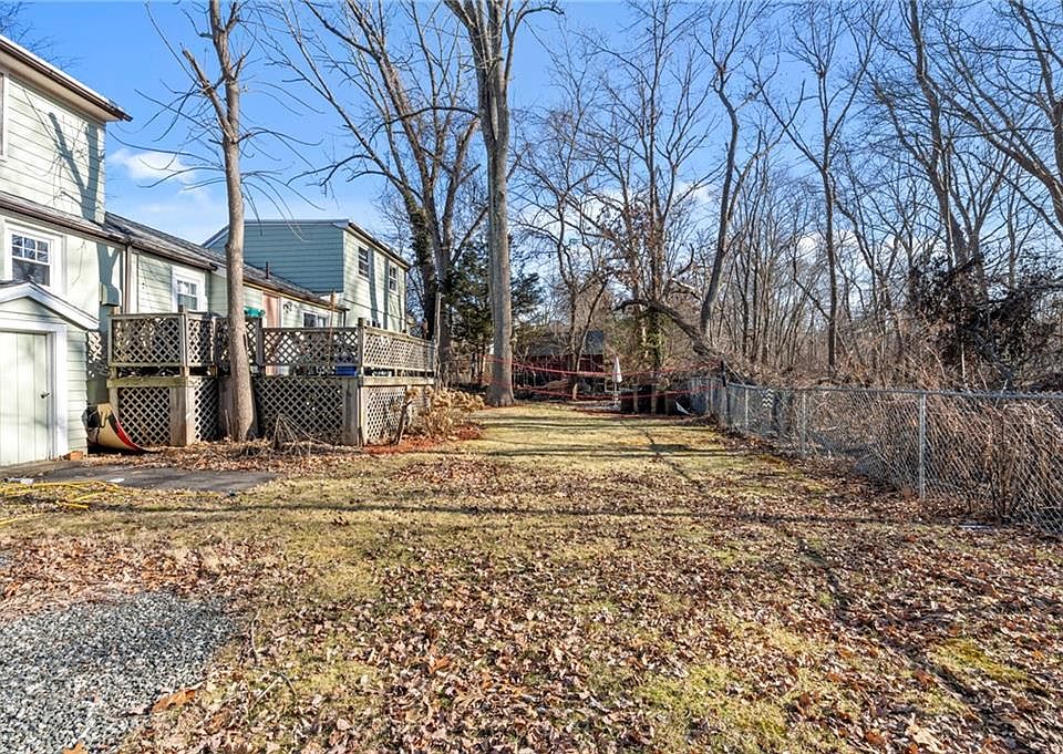 18 GLADSTONE ST Smithfield RI Zillow