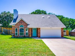 217 Camelot Dr, Weatherford, TX 76086