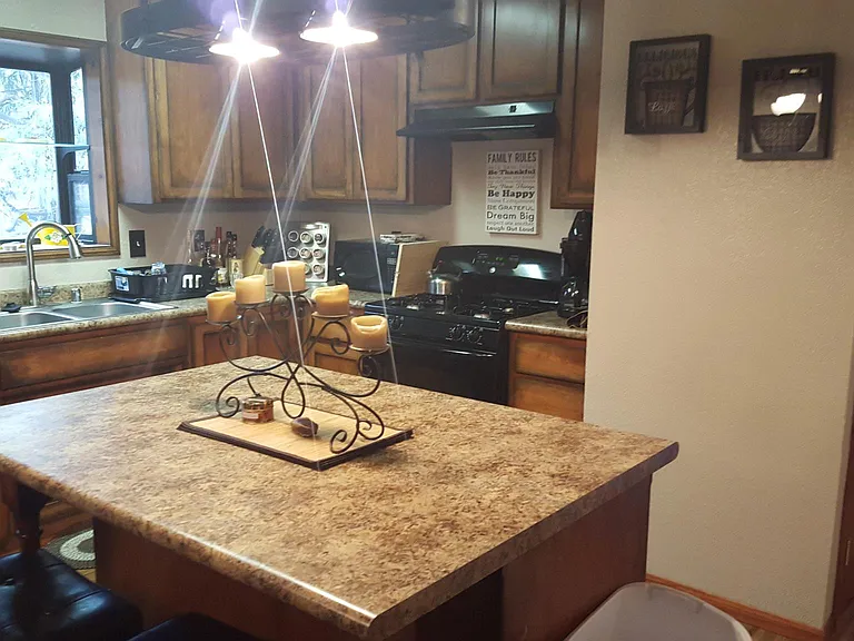 932 Berne Dr — Photo 3