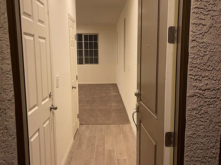 11 Castleton Tower Ct — Photo 4