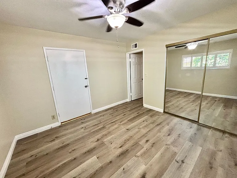 4301 Green Ave — Photo 14