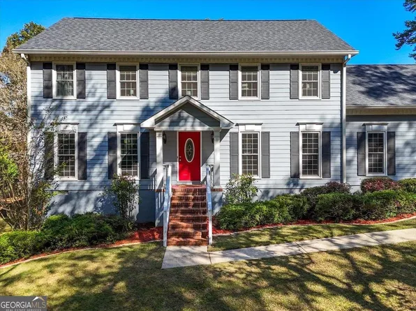 2235 Plantation Dr, Macon, GA 31211