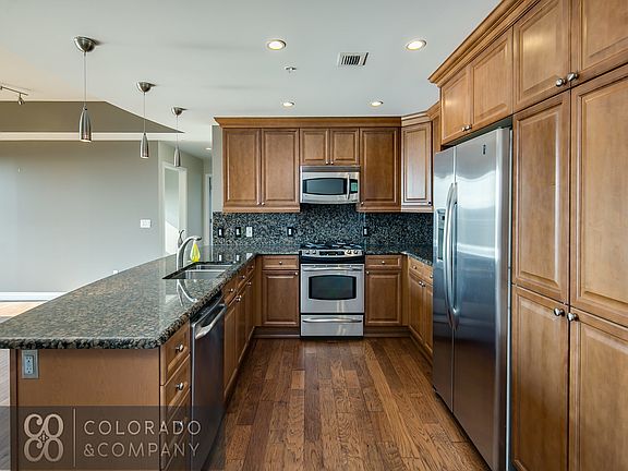 5th image of 1650 N Fillmore St #1304