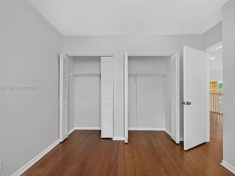 498 Cambridge Ln — Photo 27