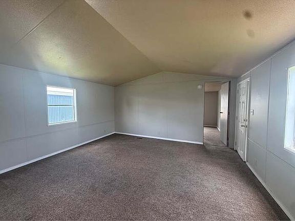 3rd image of 2524 Commonwealth Dr Lot 28