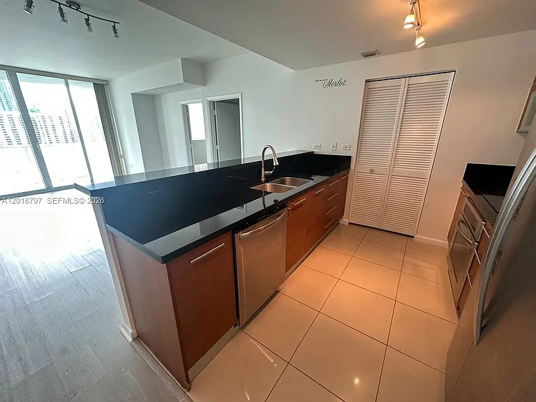 244 Biscayne Blvd #1910 — Photo 7